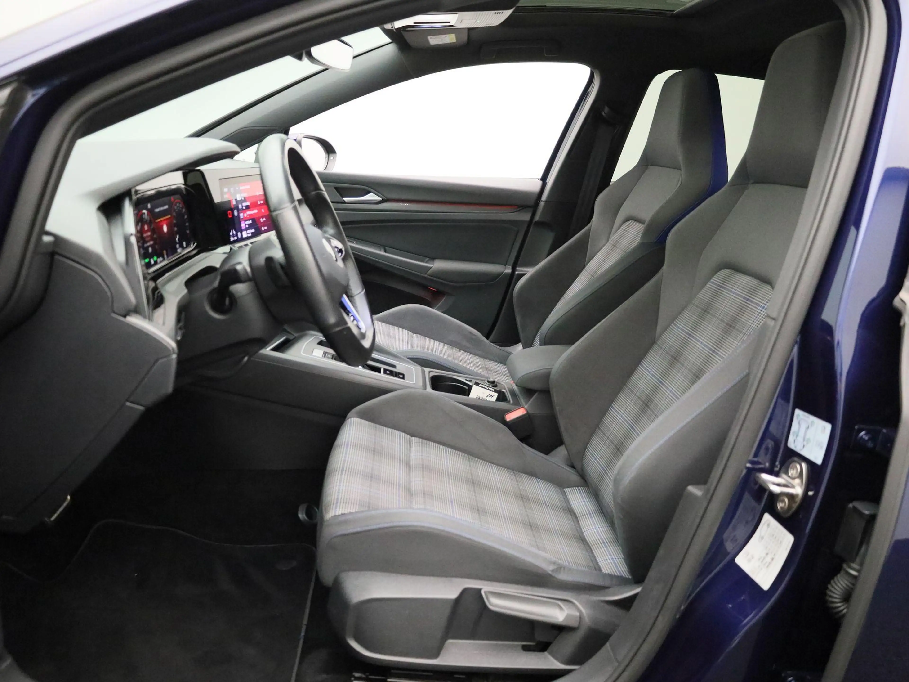 Volkswagen Golf GTE 1.4 eHybrid | PANORAMADAK | IQ | HUD |PARKEERSENSO — photo 11