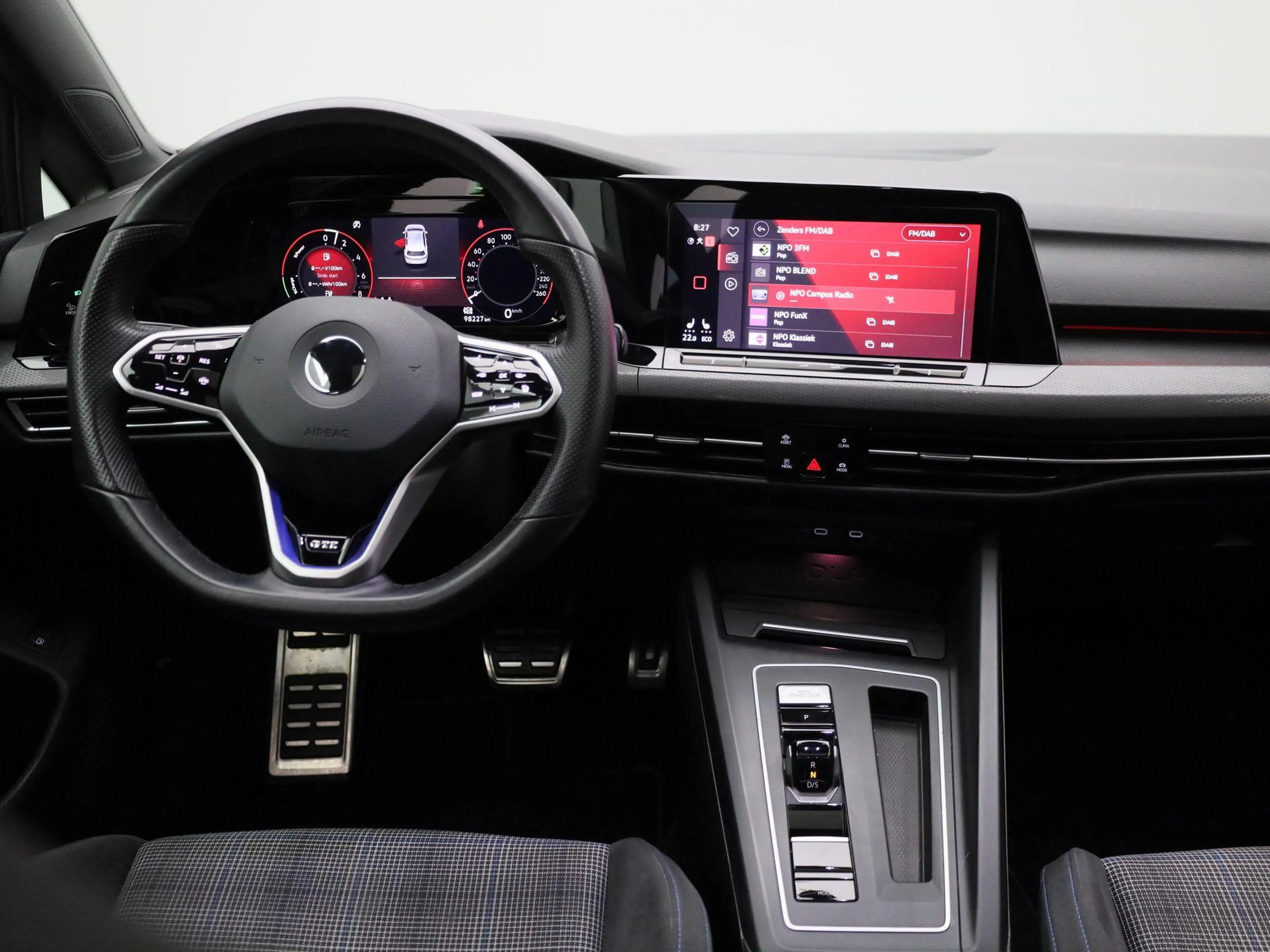Volkswagen Golf GTE 1.4 eHybrid | PANORAMADAK | IQ | HUD |PARKEERSENSO — photo 7