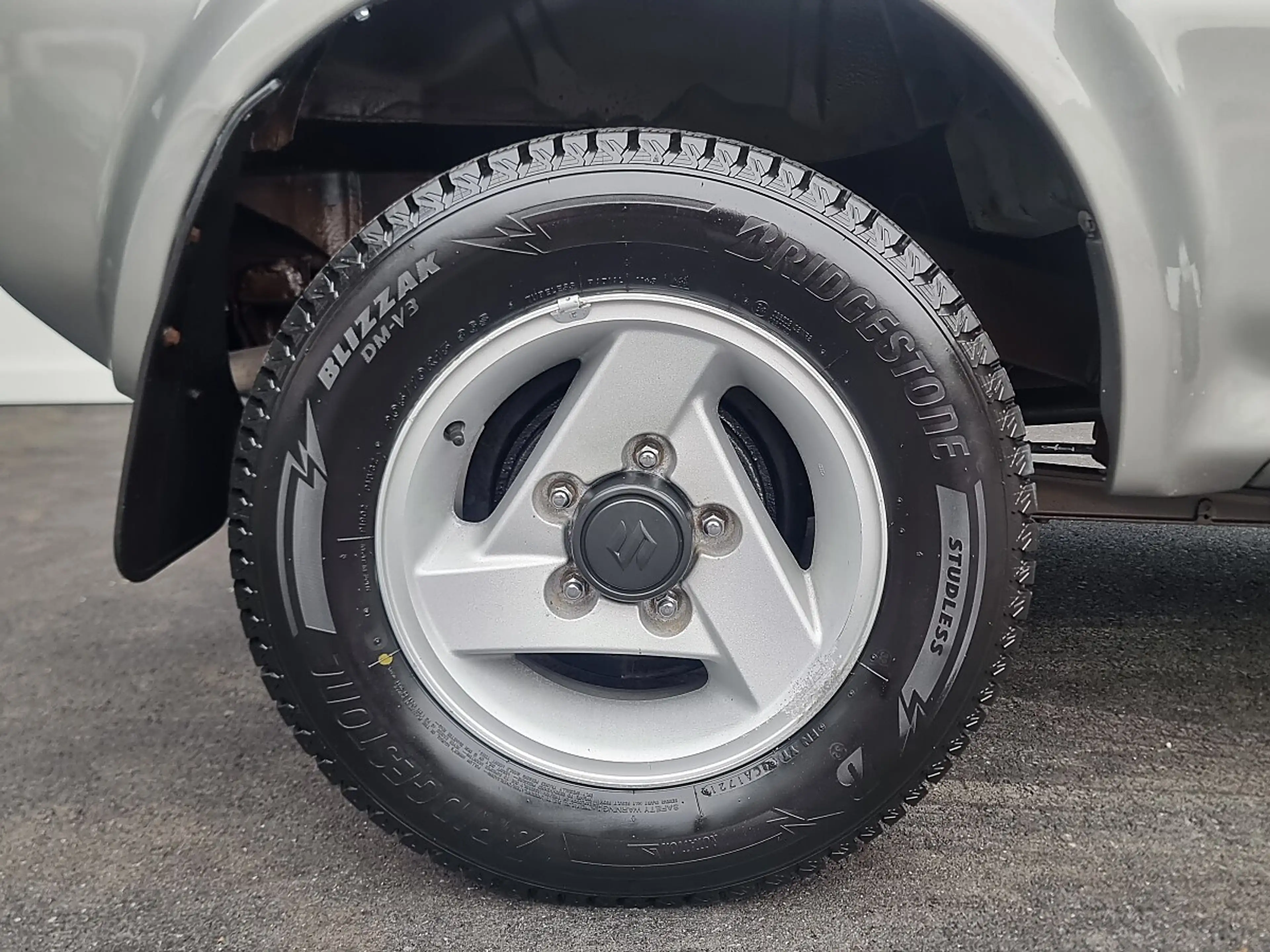 Suzuki Jimny 1,3 VX — photo 5