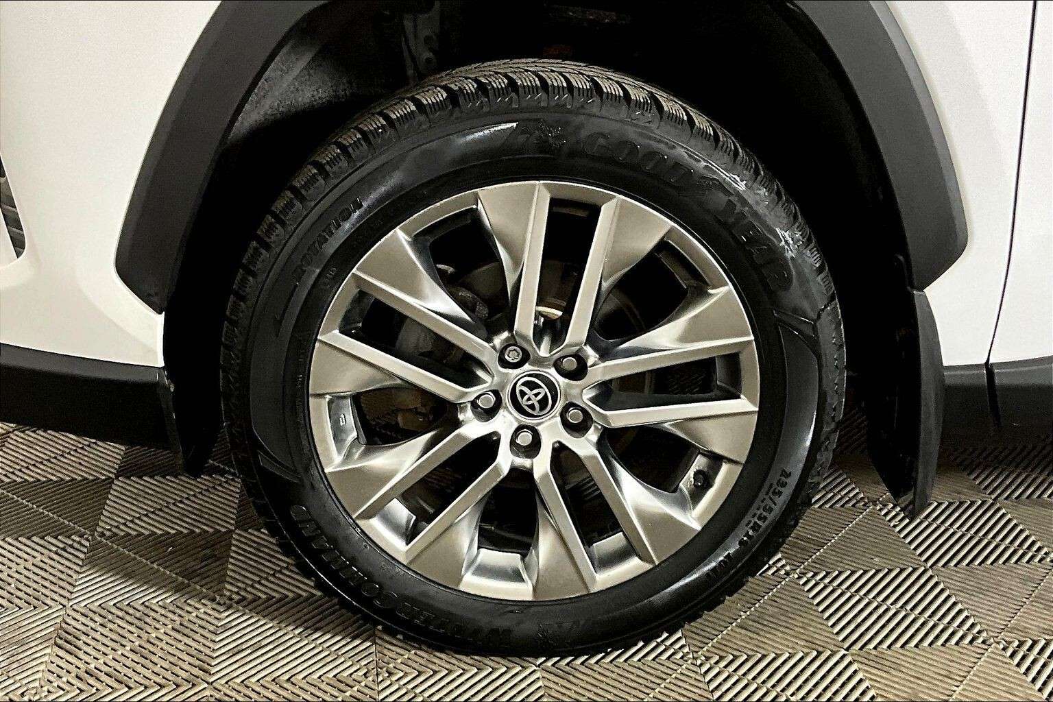 used 2021 Toyota RAV4 car, priced at $26,998