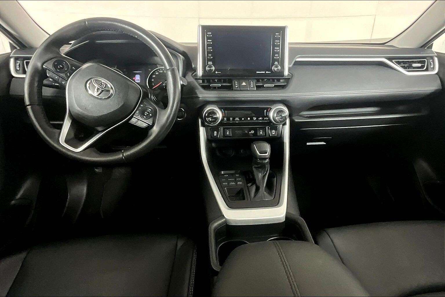 used 2021 Toyota RAV4 car, priced at $26,998