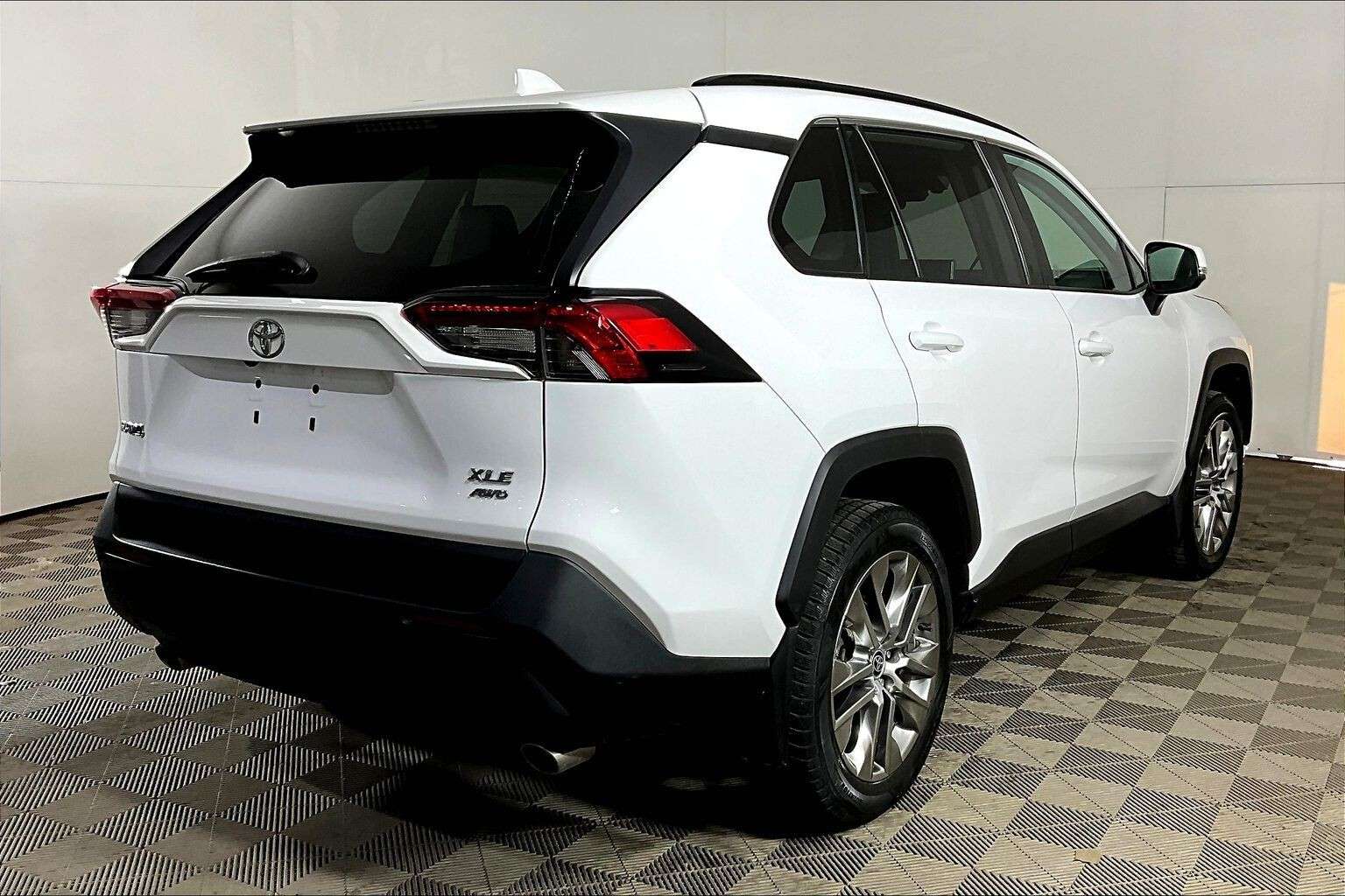2021 Toyota RAV4 XLE AWD — снимка 1