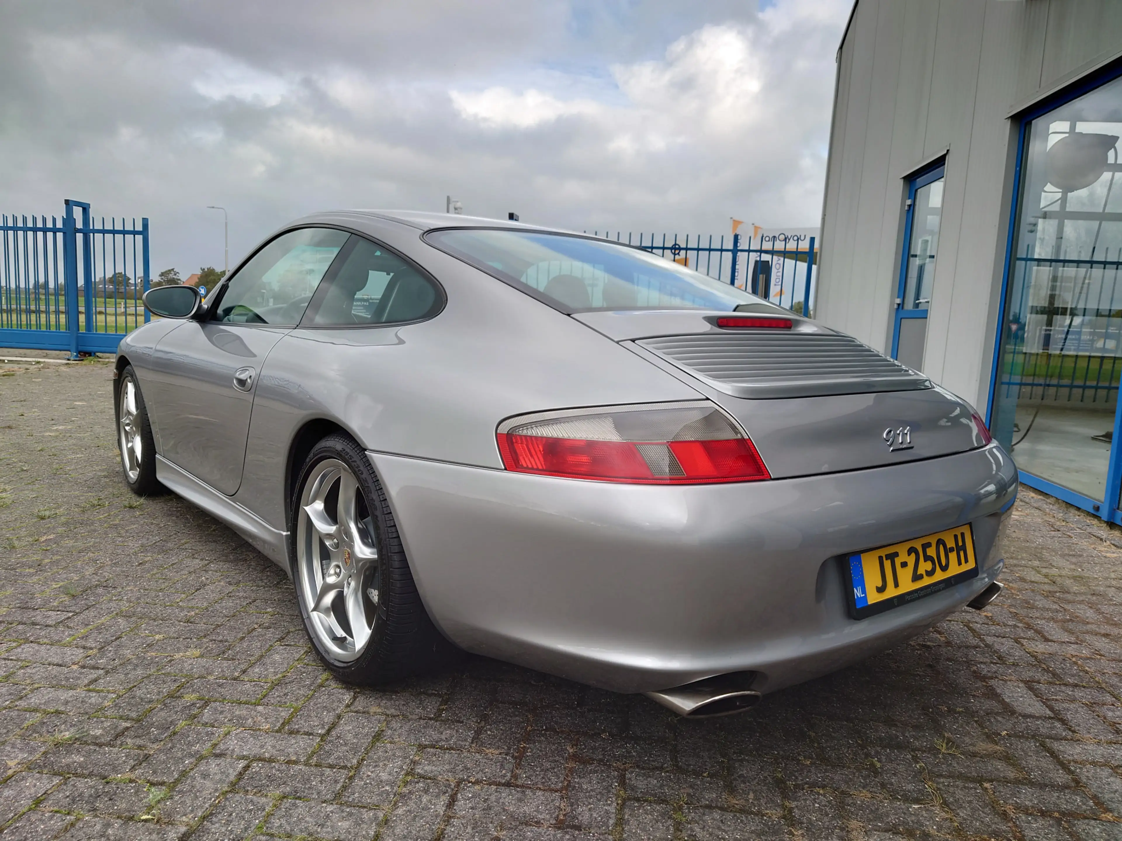Porsche 996 3.6 Coupé Carrera 40 Jahre Edition / Limited No. 3 — photo 10