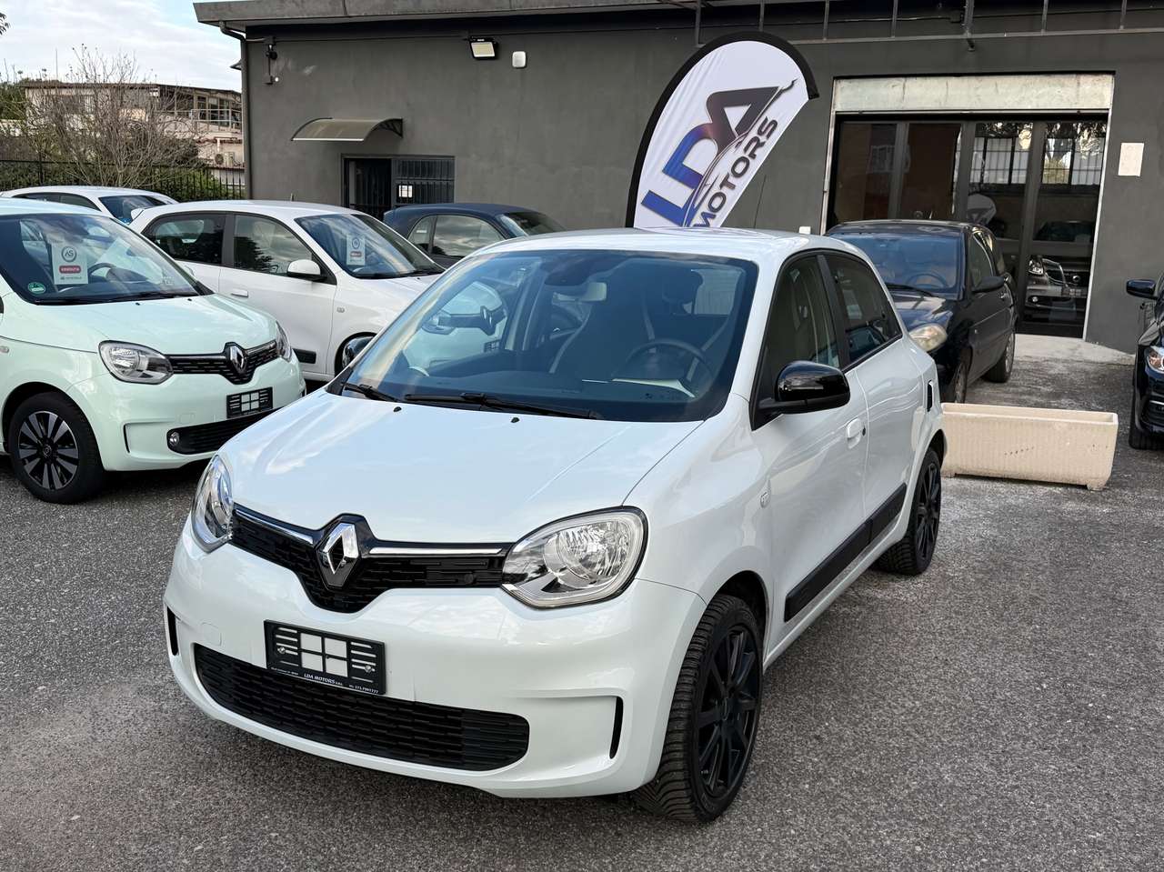 Renault Twingo 1.0 69CV LIMITED NAVIGATORE CERCHI 16 GARANZIA