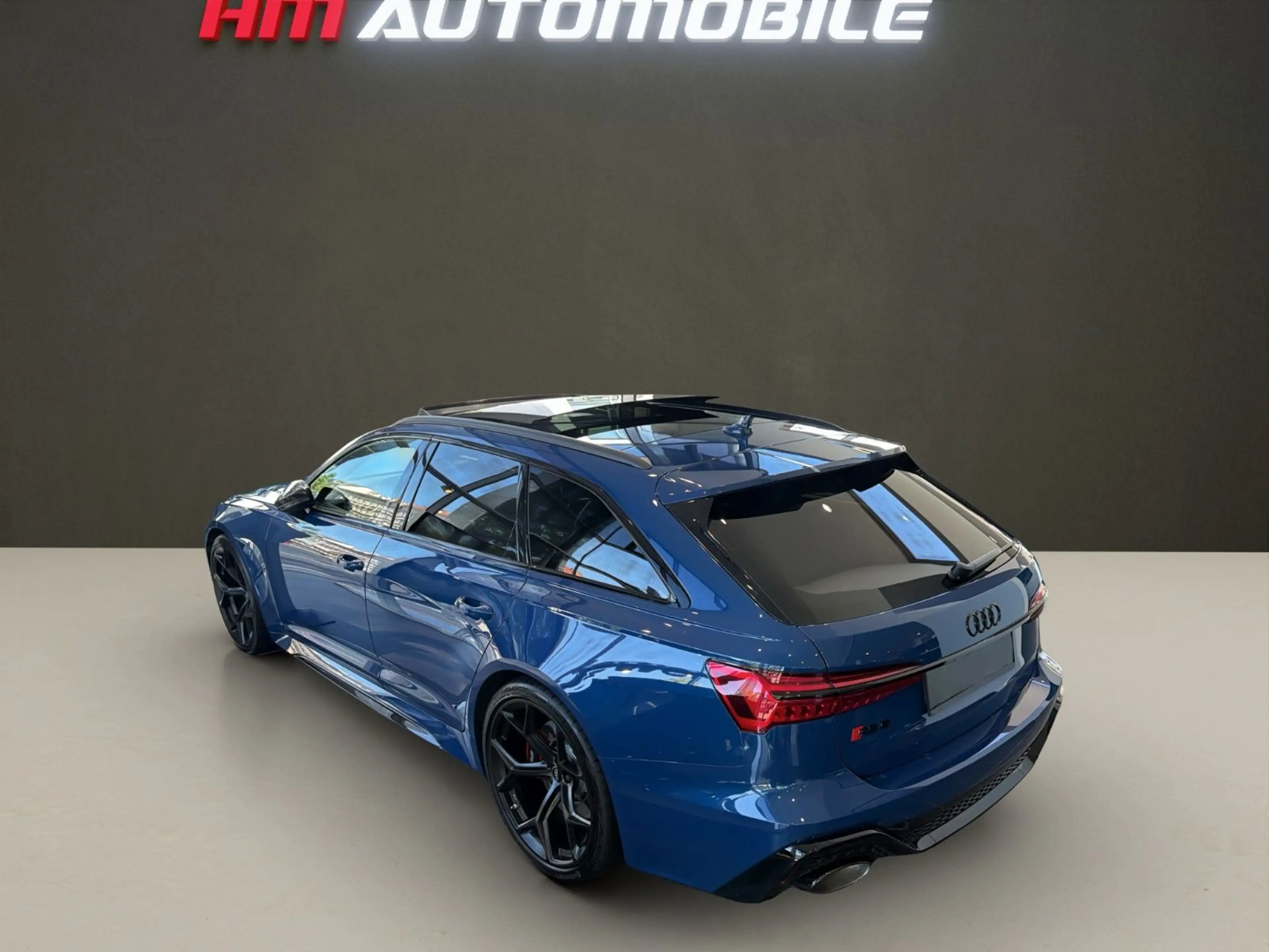 Audi RS6 AVANT perf/NIGHTVISION/EA8/PANO/22"/HUD — photo 2