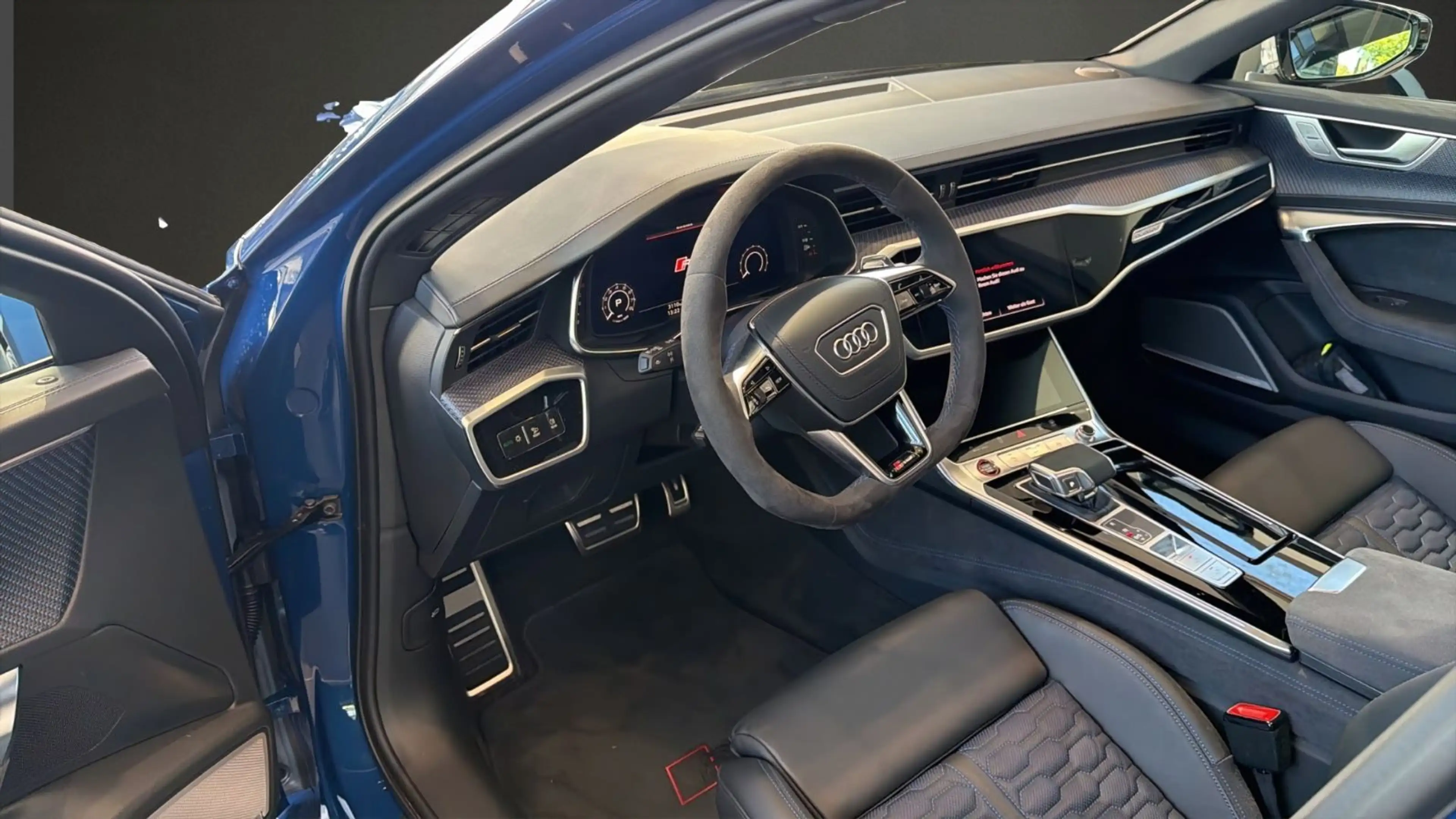 Audi RS6 AVANT perf/NIGHTVISION/EA8/PANO/22"/HUD — photo 4
