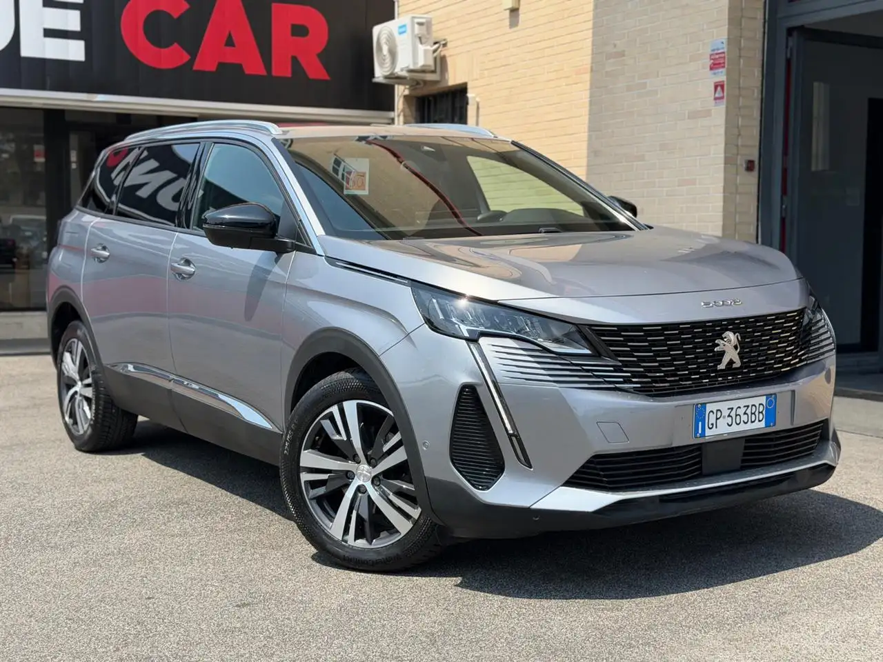 Peugeot 5008