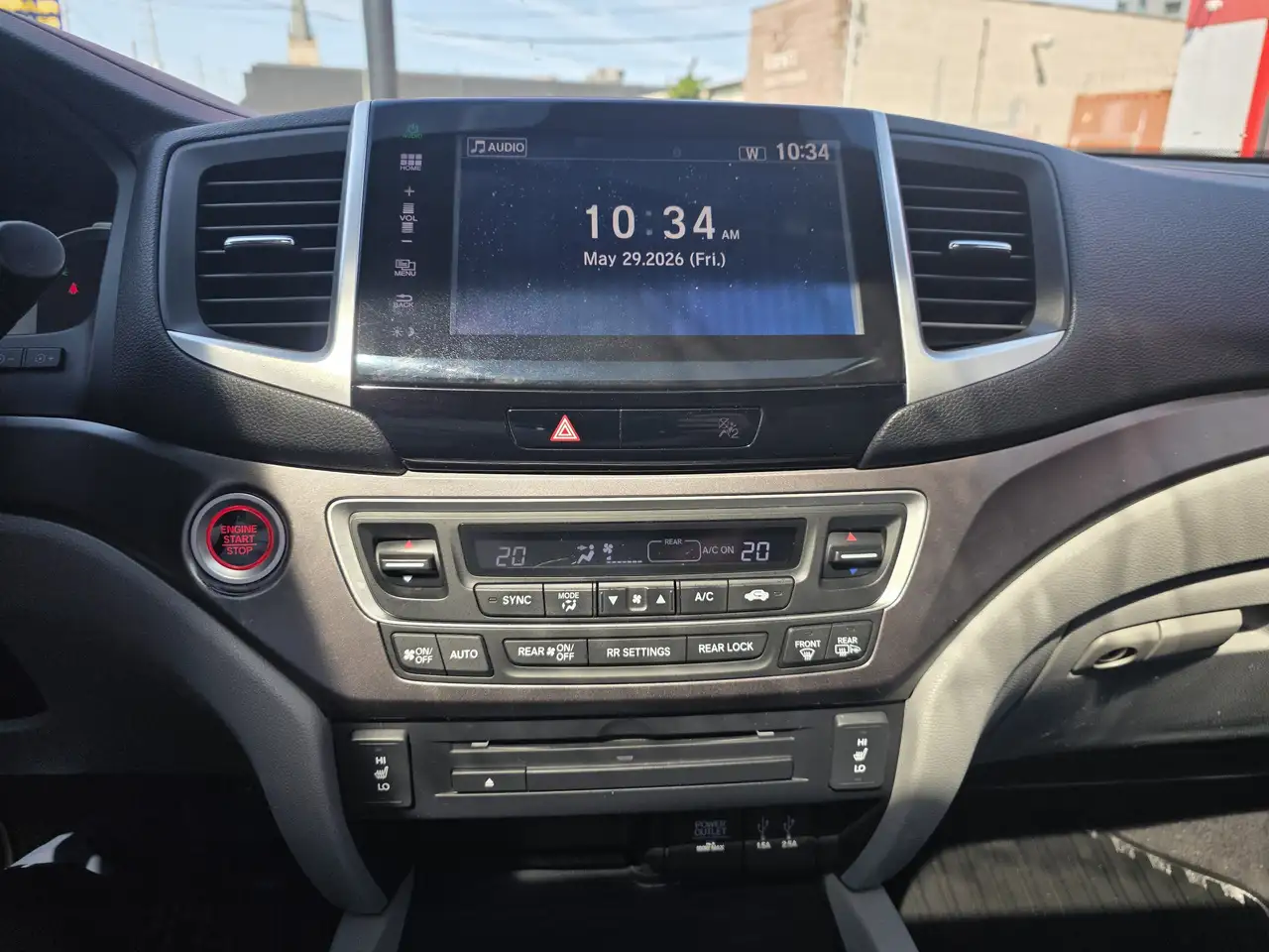 Honda Pilot снимка Honda Pilot