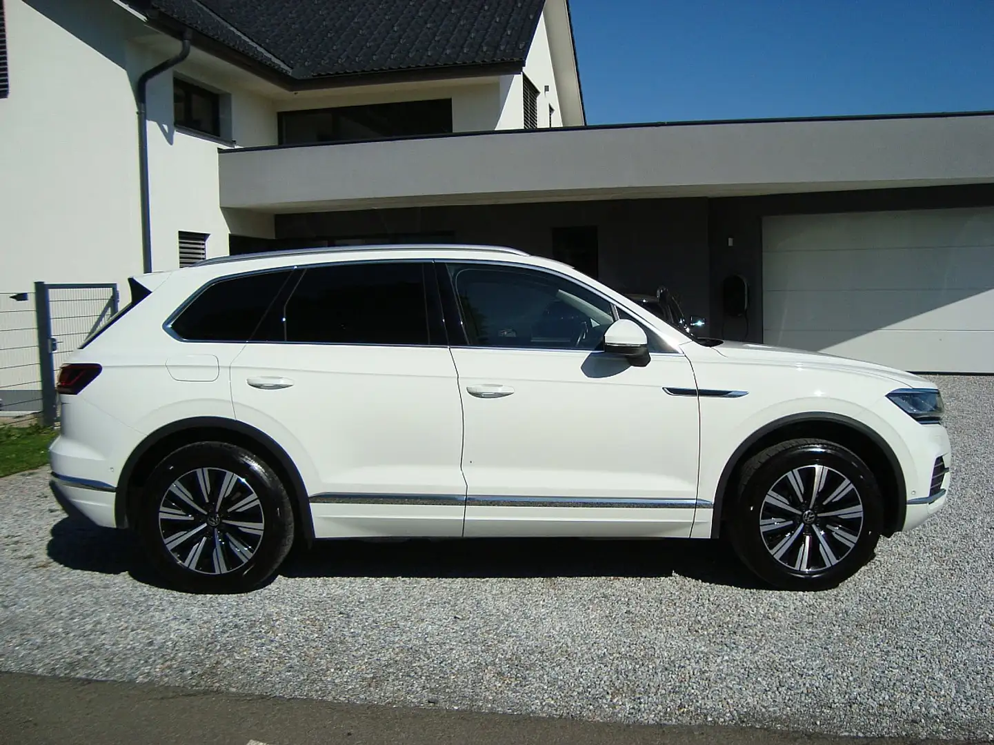 Volkswagen Touareg 4Motion e-Hybrid 1-Hand Service Neu !! Weiß - 2