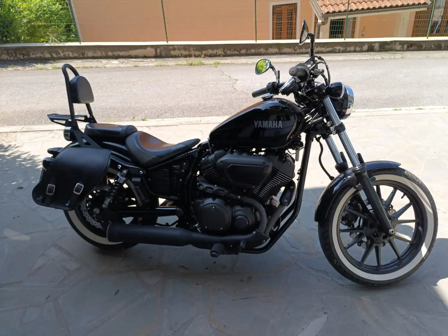 Yamaha XVS 950 Custom Black - 1