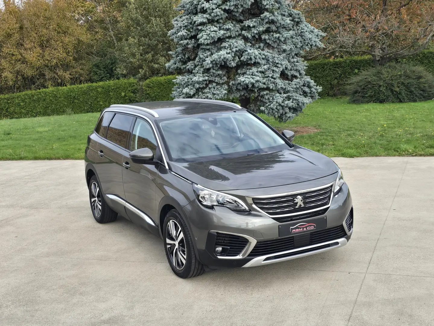 Peugeot 5008 1.2i Essence Aut. ** 7pl - 43.000 km ** GAR 12M Gris - 1