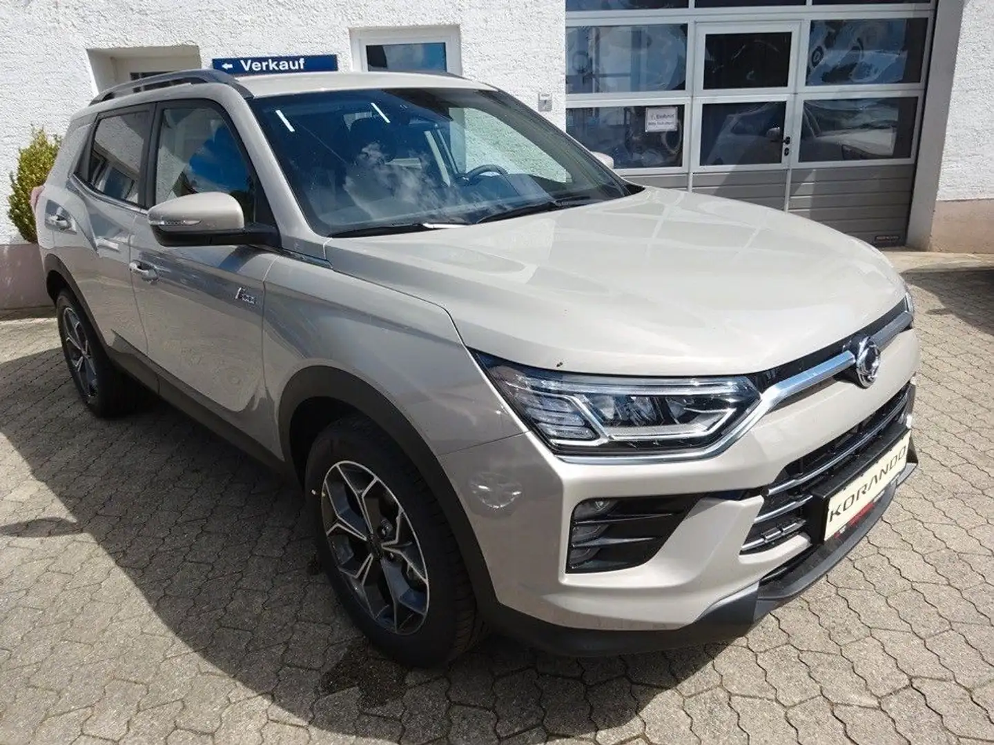 KGM Korando 1.5 T-GDI Bliss AT*NAVI*LED SCHEINWERFER Beige - 2