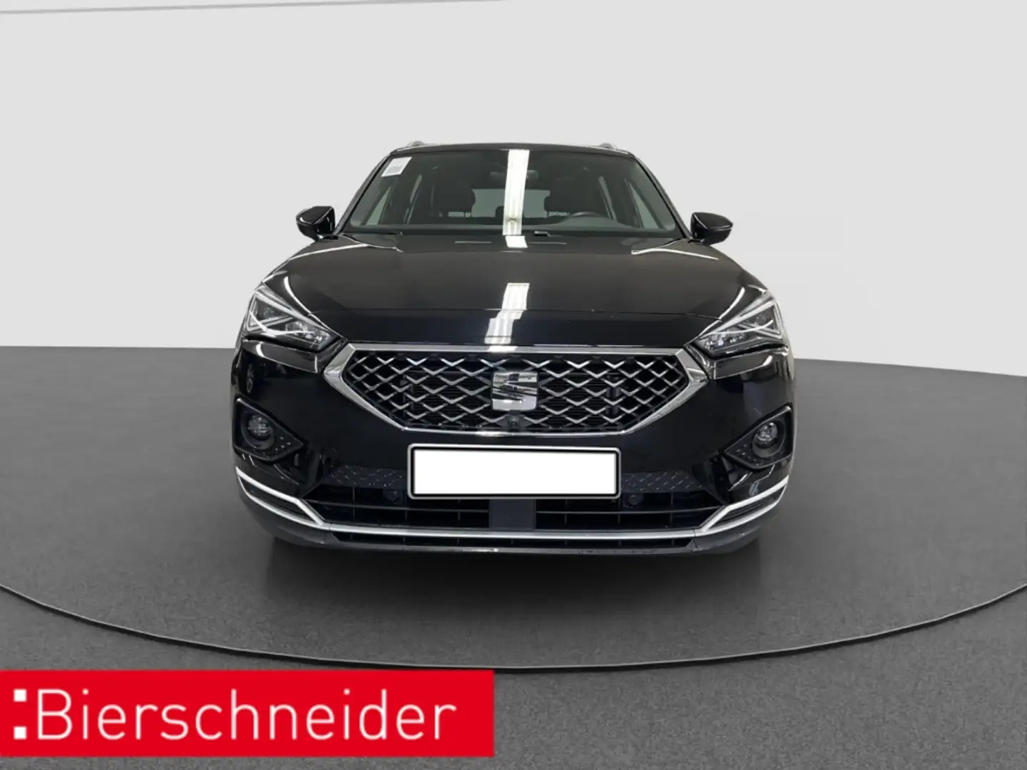 SEAT Tarraco 2.0 TSI DSG 4Dr Xcellence AHK PANO 360 Schwarz - 2