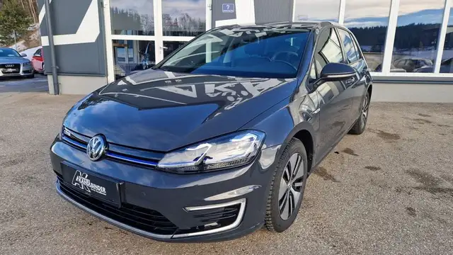 Volkswagen e-Golf Golf '' Virtual''