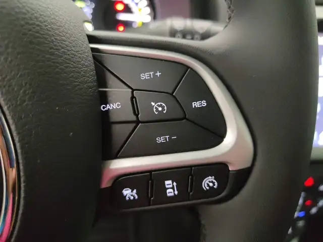 Jeep Renegade view 14