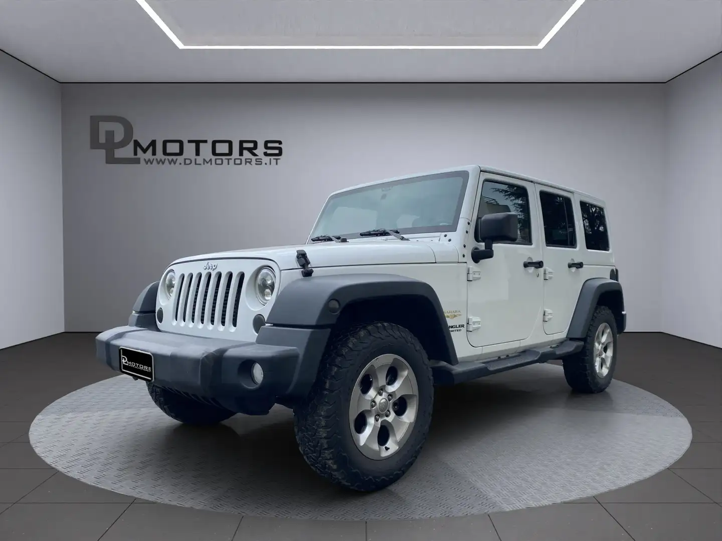 Jeep Wrangler UNLIMITED, SAHARA, 2.8 CRD, + KIT ORIGINALE. Bianco - 1