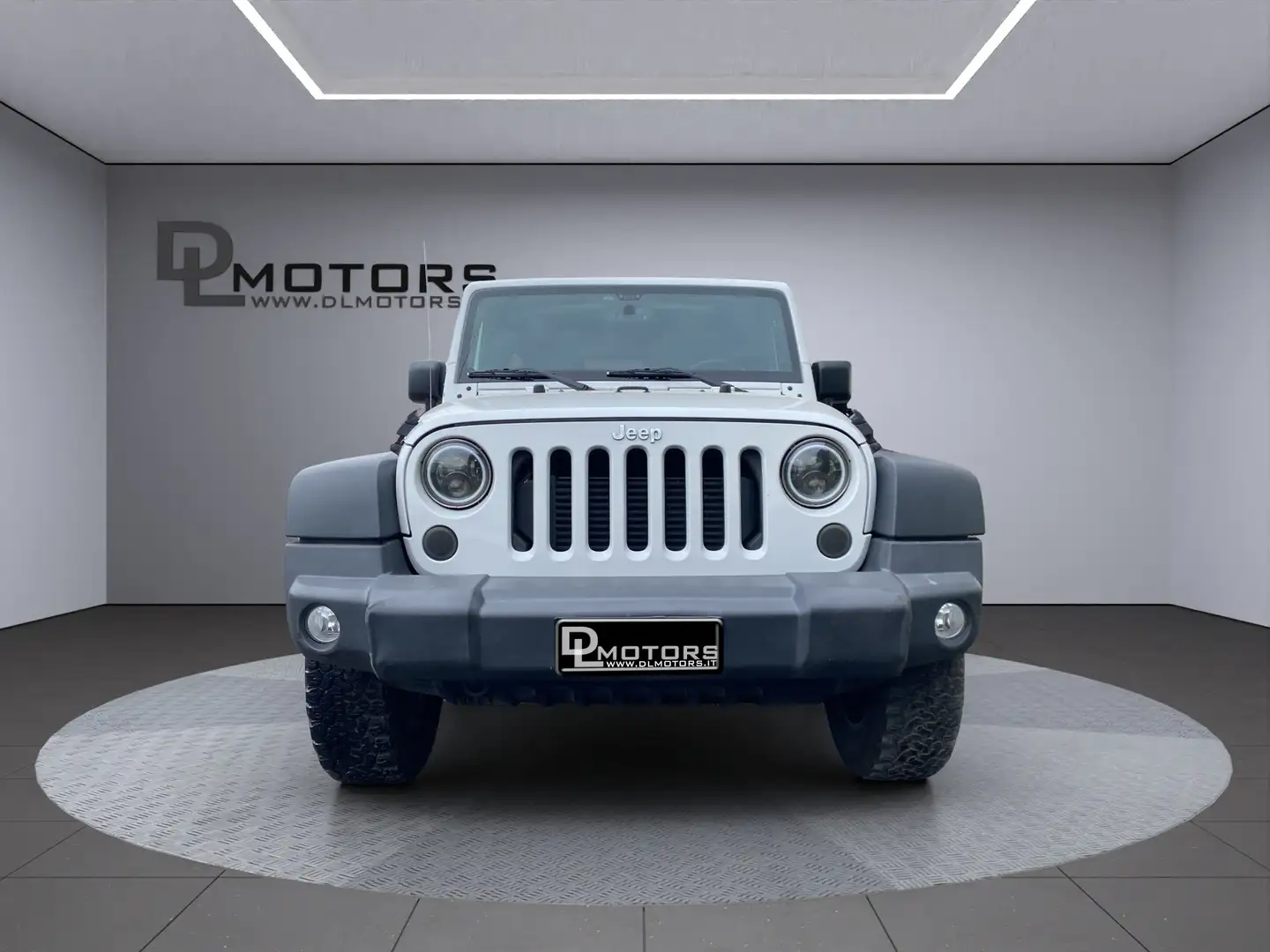 Jeep Wrangler UNLIMITED, SAHARA, 2.8 CRD, + KIT ORIGINALE. Bianco - 2