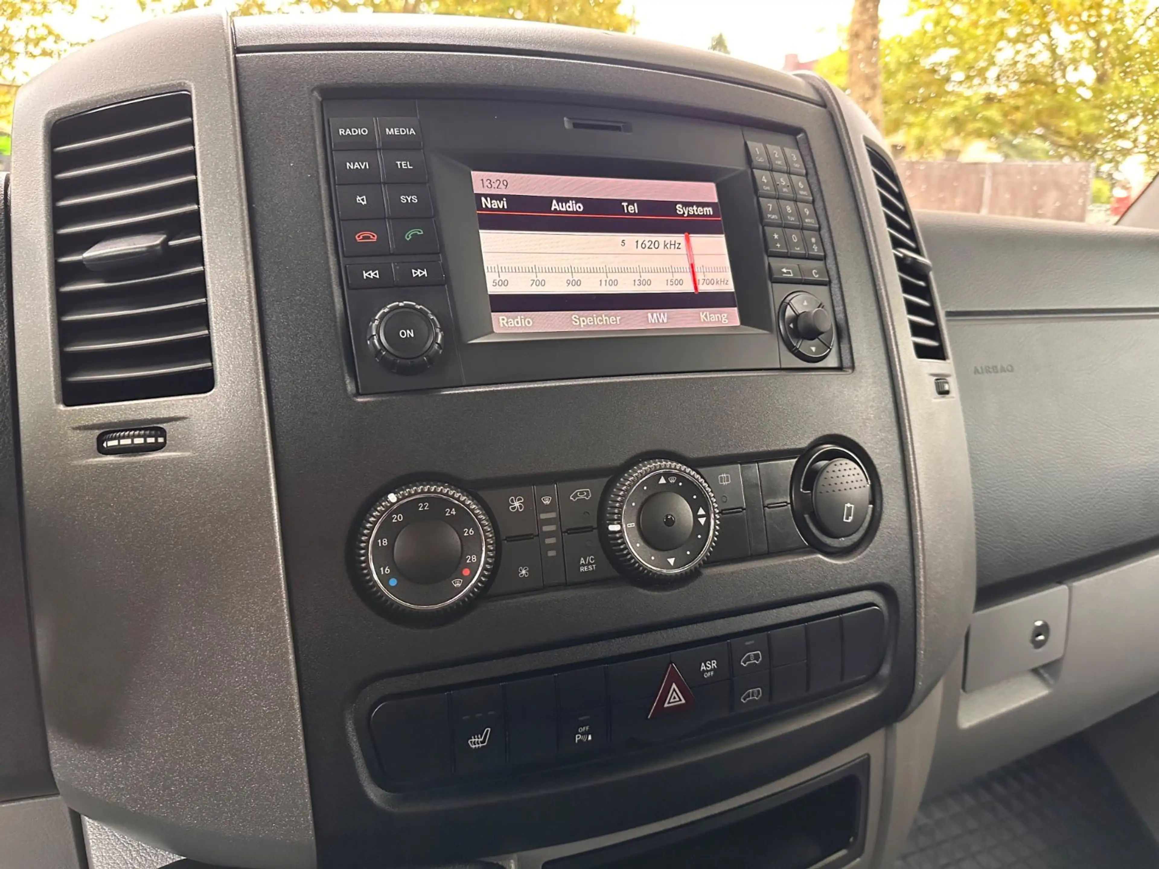 Volkswagen Crafter 2.0 TDI L1H1 Kasten*Klima*AHK*Tempomat* — photo 21