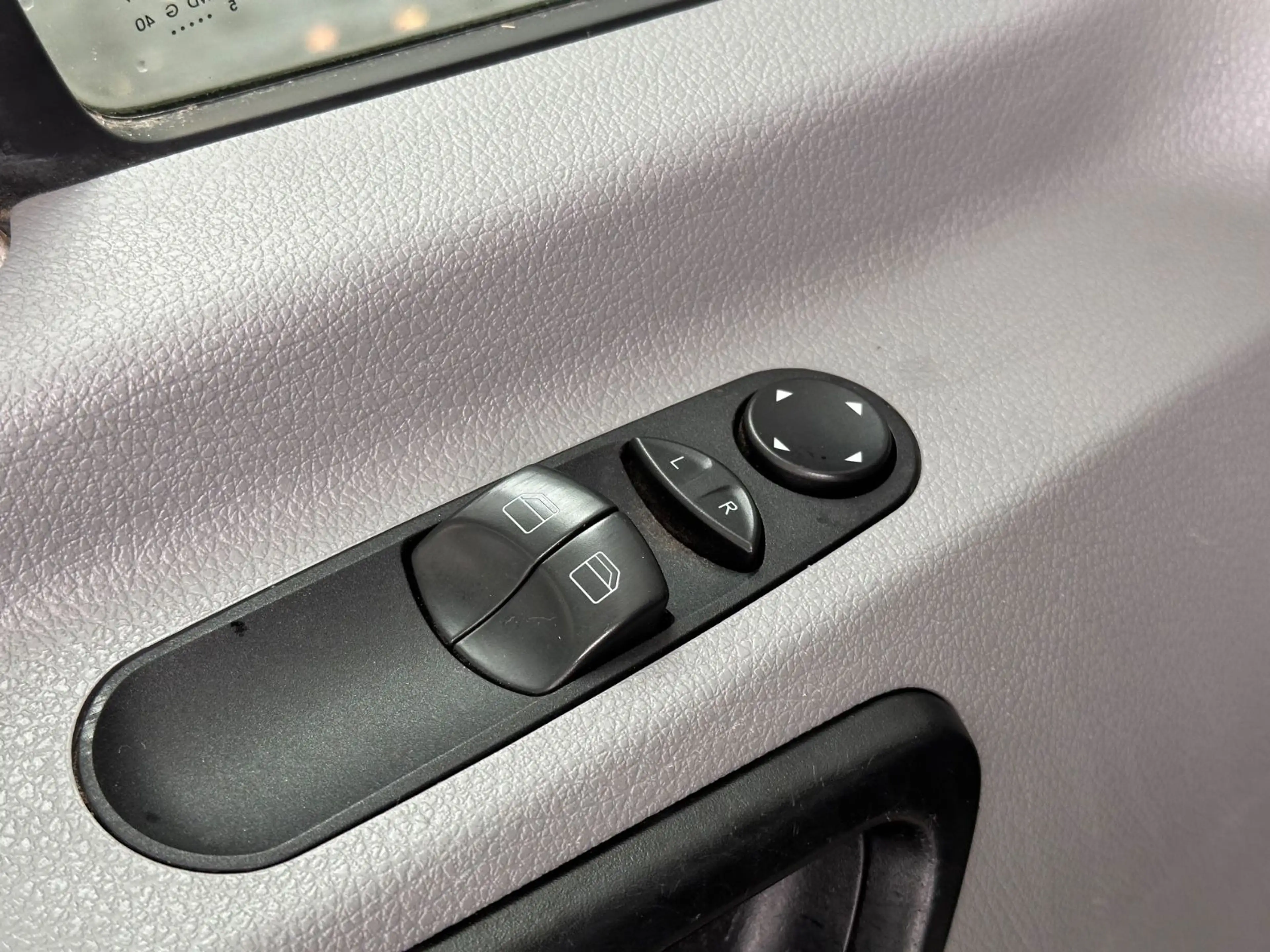 Volkswagen Crafter 2.0 TDI L1H1 Kasten*Klima*AHK*Tempomat* — photo 18