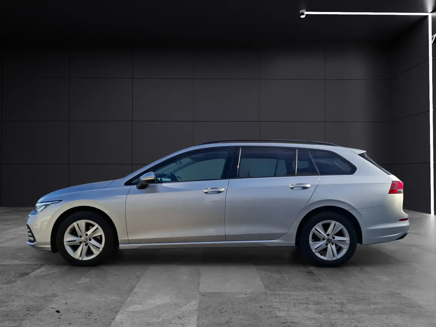 Volkswagen Golf VIII Variant TSI Standhzg Kamera ACC LED Navi H... Silber - 2