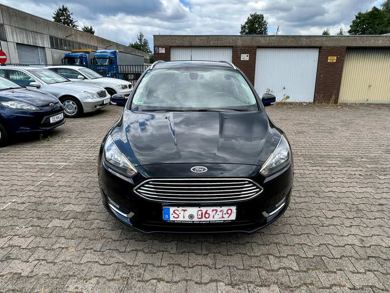 Ford Focus Ford Focus Turnier 1.5 TDCI Titanium Kamera Scheckheftgepflegt — photo 7
