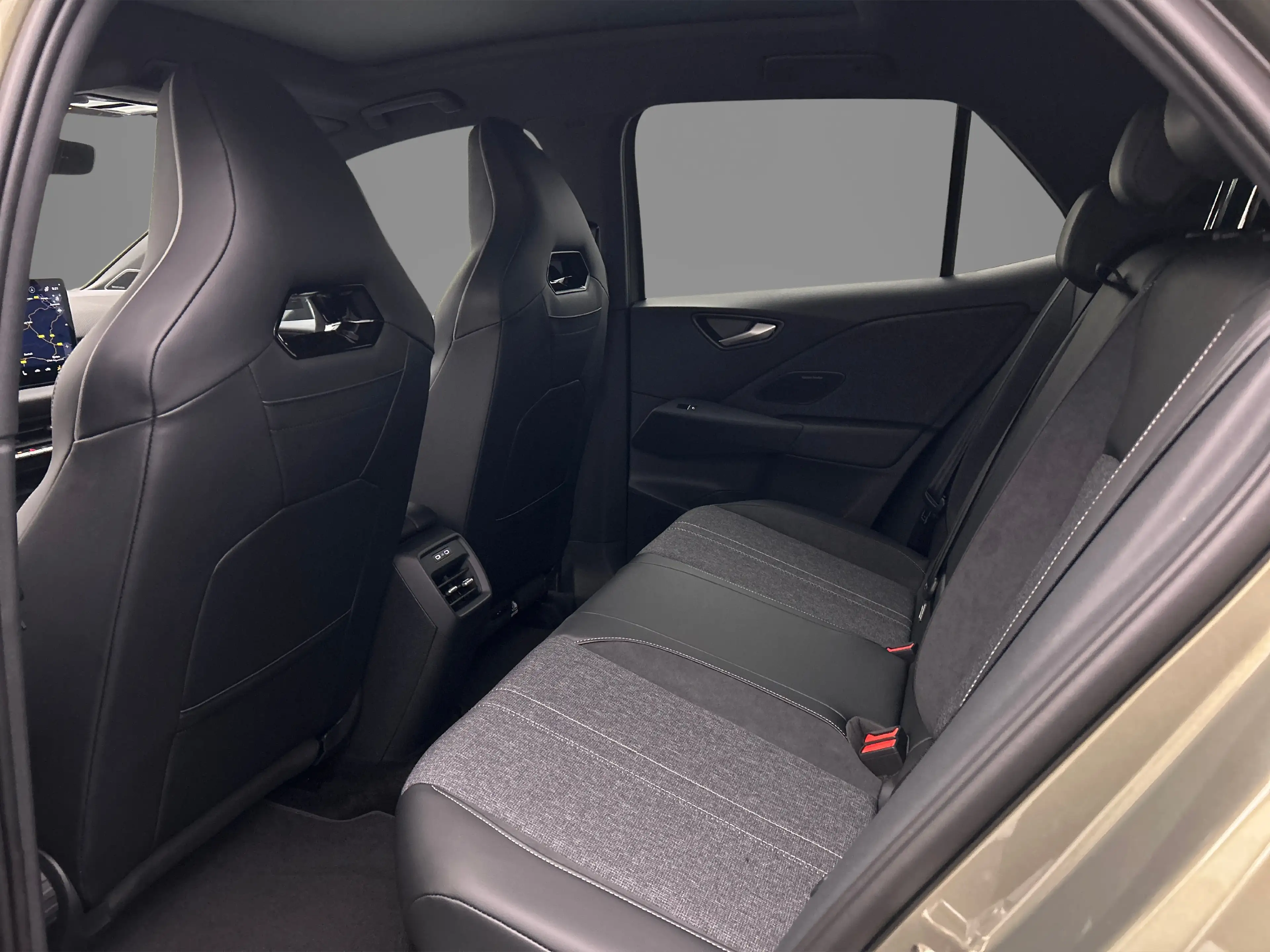 Volkswagen ID.3 Neo Elektromotor 79 kWh 231pk Style — photo 11