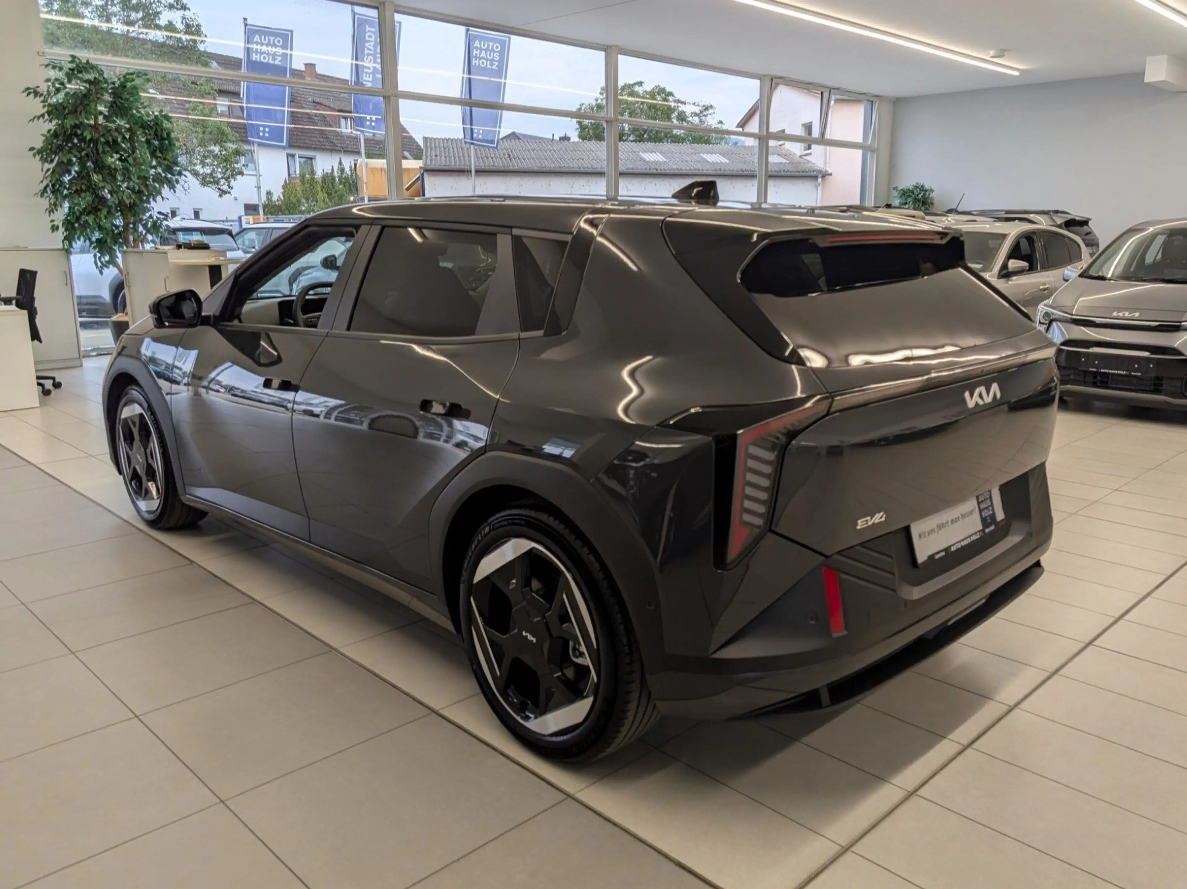 Kia EV4 81.4-kWh FWD Earth Upgrade Sound Design — photo 2
