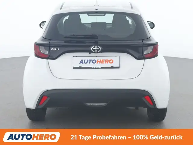 Toyota Yaris view 5