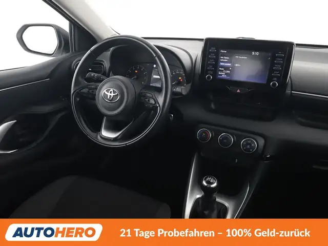 Toyota Yaris view 13