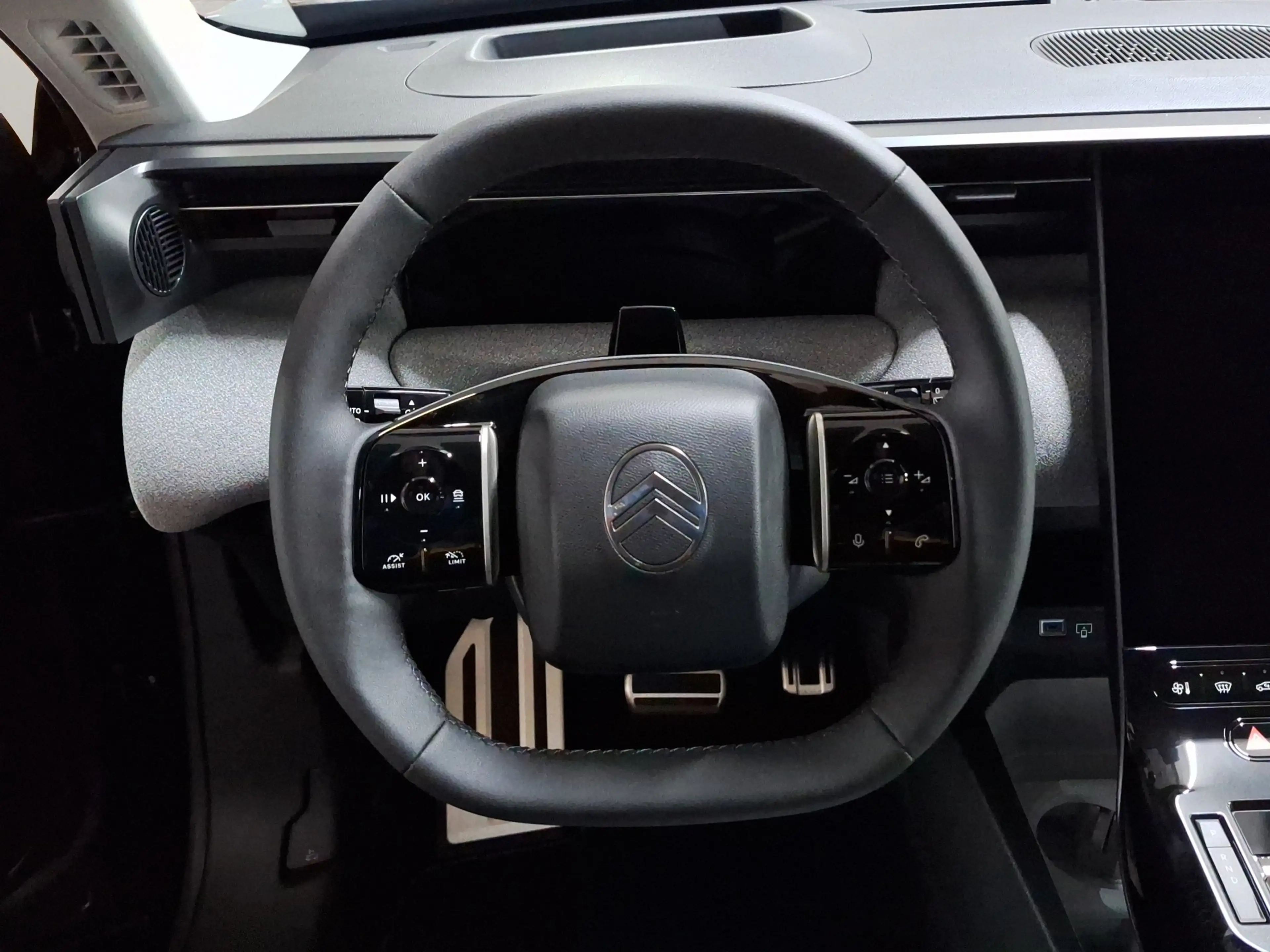 Citroen C5 Aircross Elektro MAX Massage*360 Kam* Wärmep* — photo 9