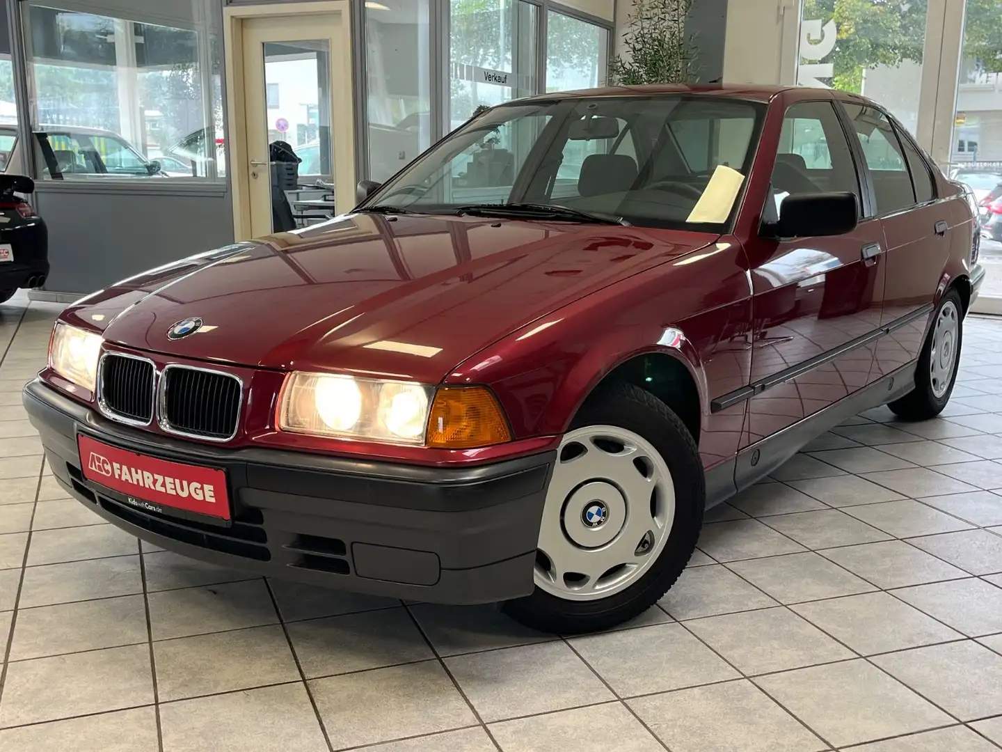 BMW 316 i Lim. 1.Hand / 16.500km / TÜV NEU / Oldtimer Rot - 1
