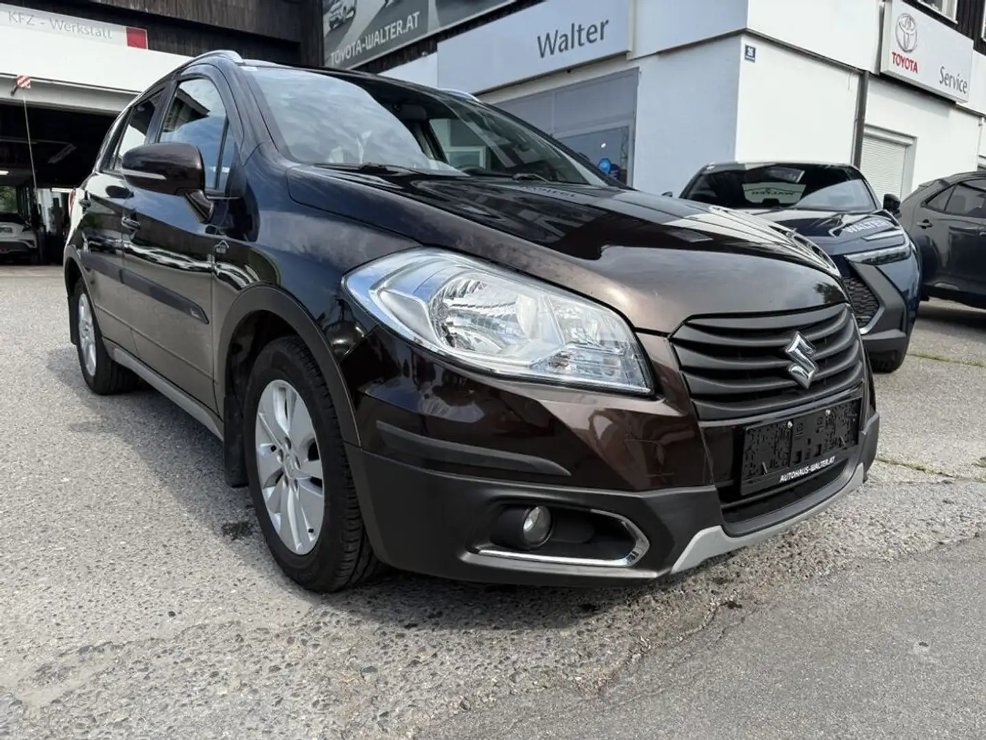 Suzuki SX4 S-Cross 1,6 DDiS Brun - 2