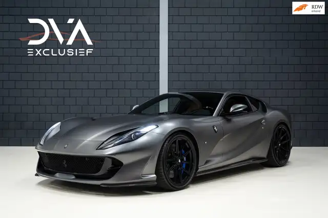 Ferrari 812