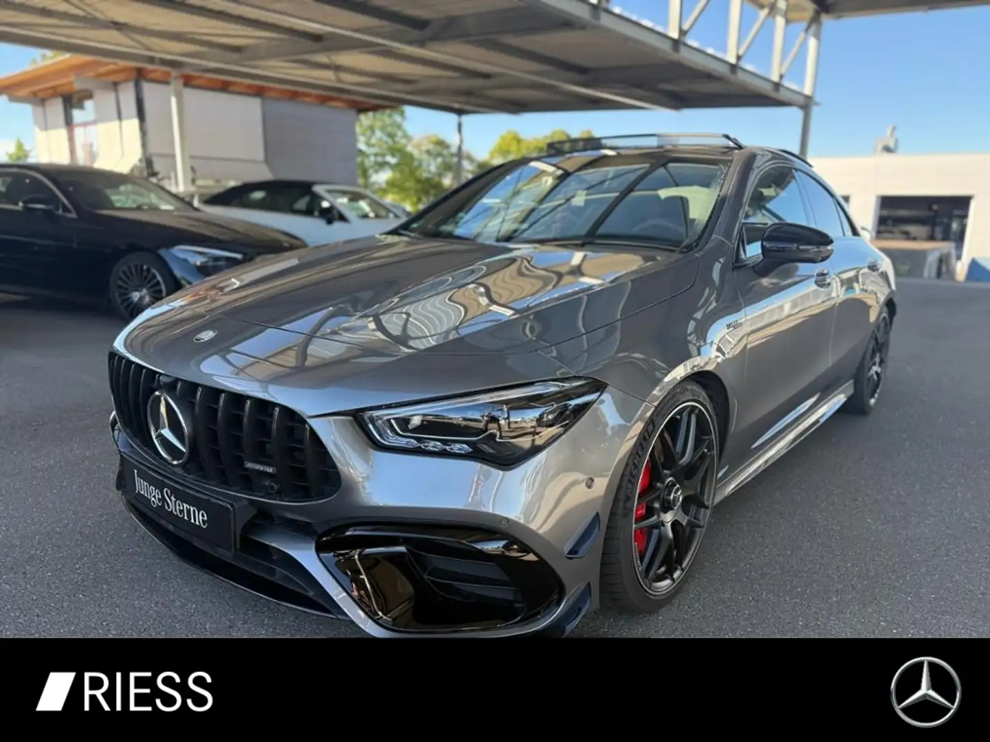Mercedes-Benz CLA 45 AMG S 4M+ Coupé Premium Plus PANO DISTR Grau - 1