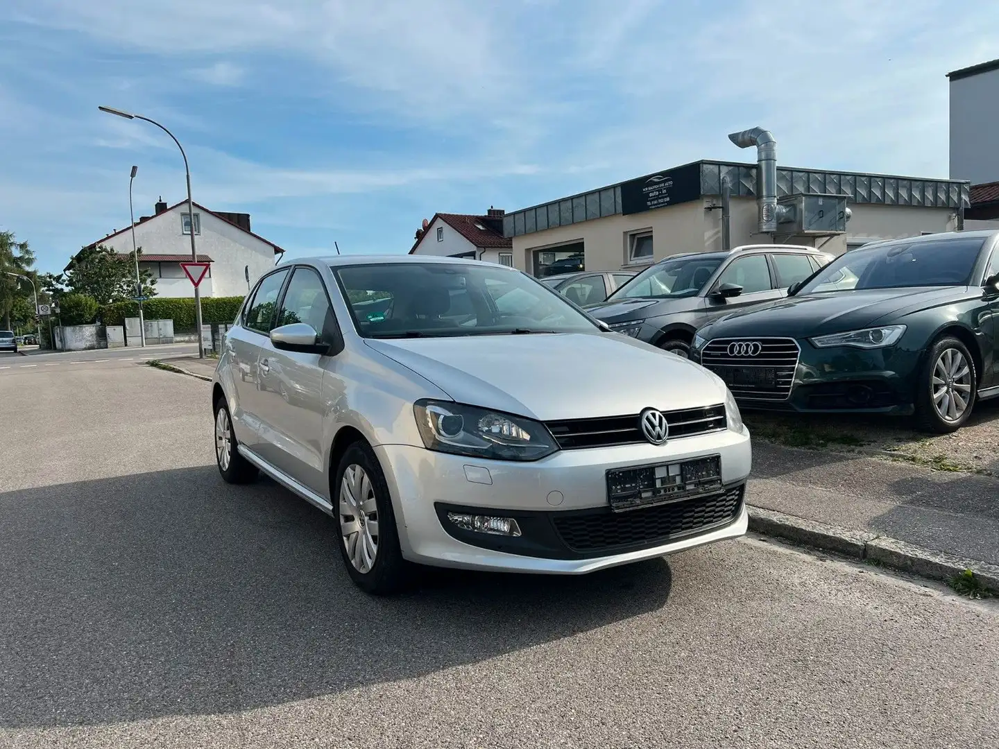 Volkswagen Polo V 1.6 LPG Xenon LED PDC Shz Klima 1.Hand Silber - 1