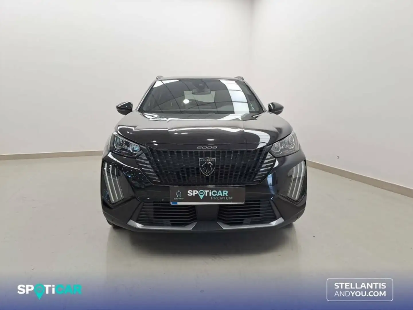 Peugeot 2008 1.2 PureTech S&S Allure 100 Vert - 2