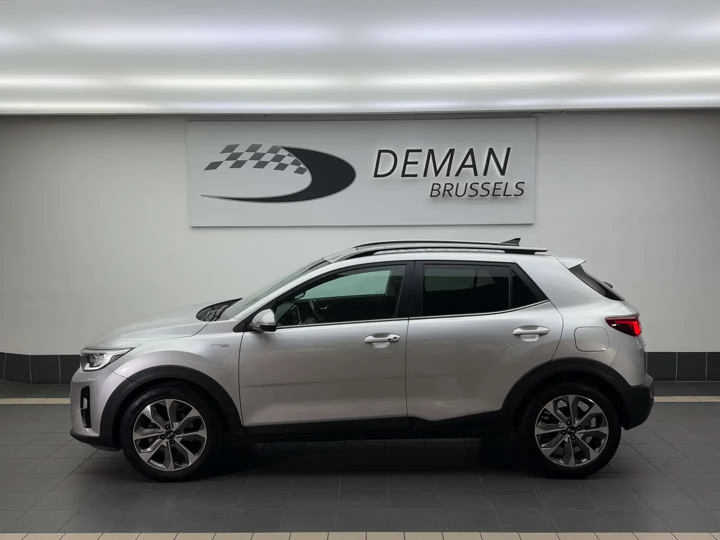 Kia Stonic 1.0T 7Dct  Auto Platinium Sense - Toit ouvrant Argent - 2