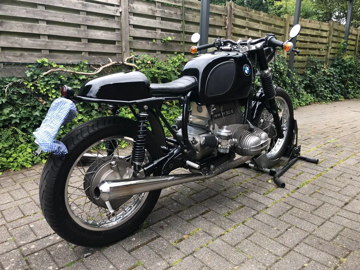 BMW R 90/6 BMW R 90/6 Cafe Racer, professioneller Umbau, Noir - 1