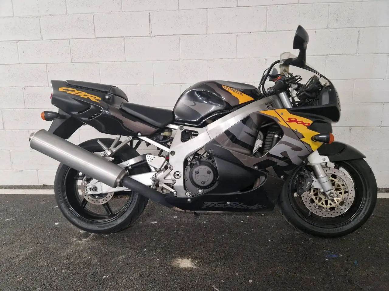 Honda CBR 900