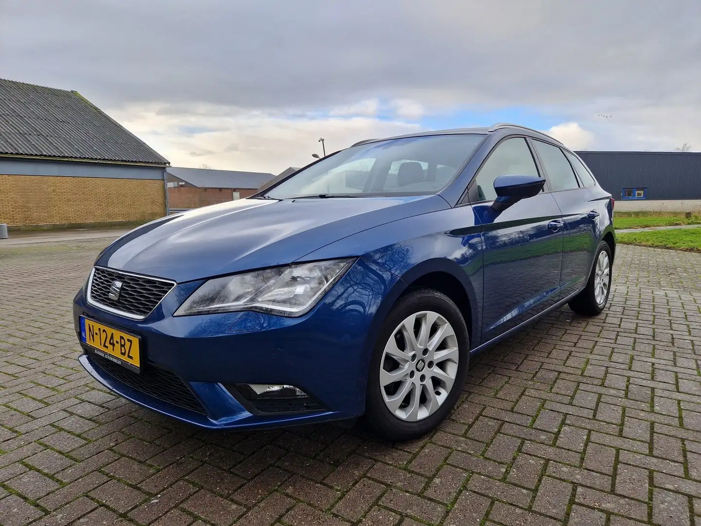 SEAT Leon Leon 1.2 TSI Style Business Blauw - 1