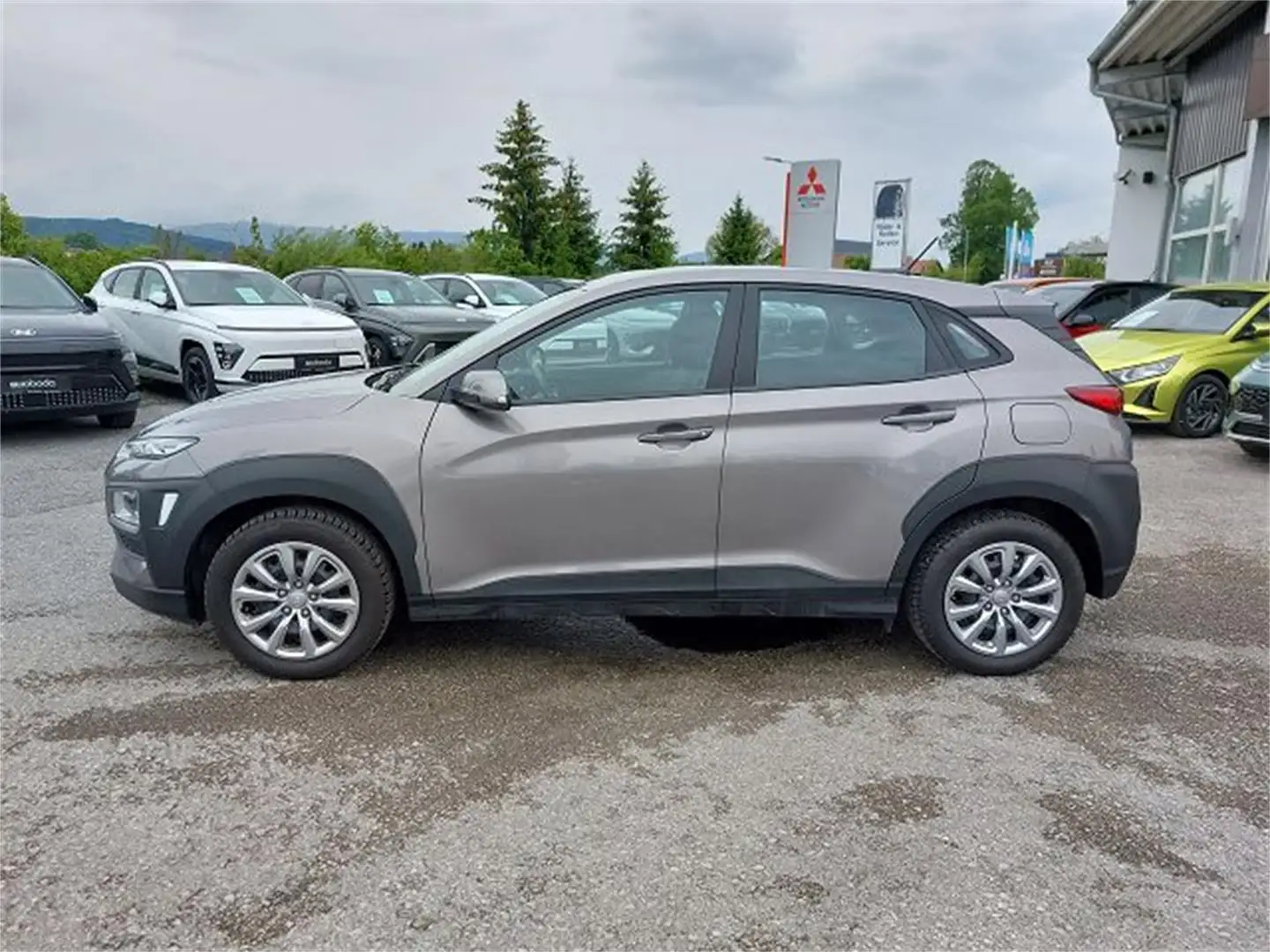 Hyundai KONA Kona 1,0 T-GDi Life Grijs - 2