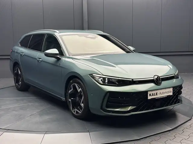 Volkswagen Passat view 7