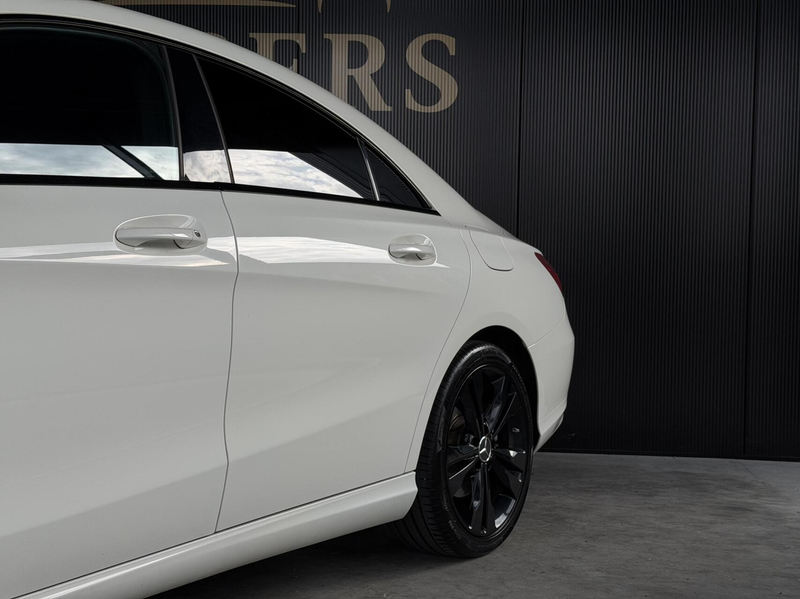 Mercedes-Benz CLA 180 |Airco|Night|Xenon|Stoel verw|Urban| — photo 4