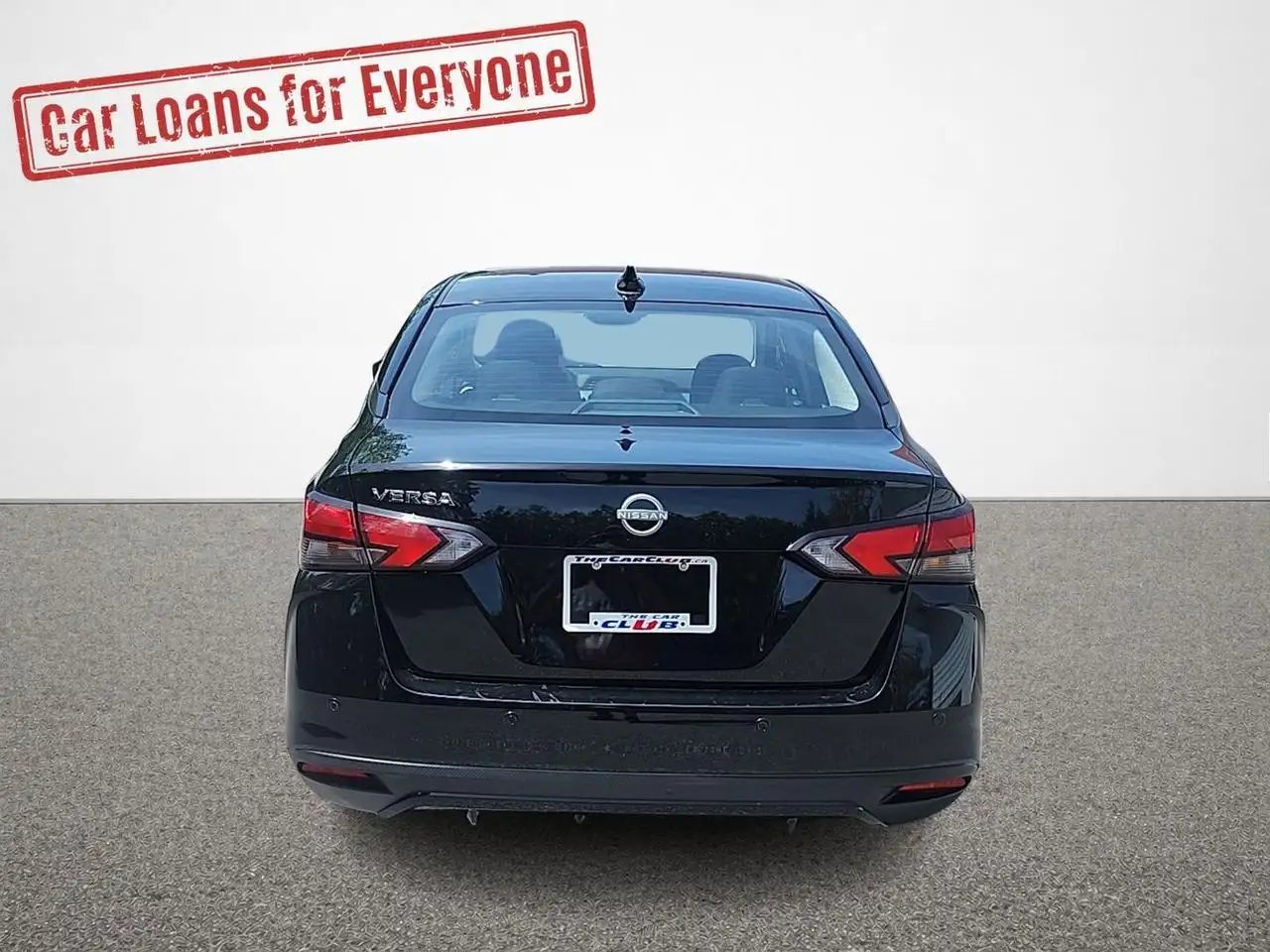 Nissan Versa снимка Nissan Versa