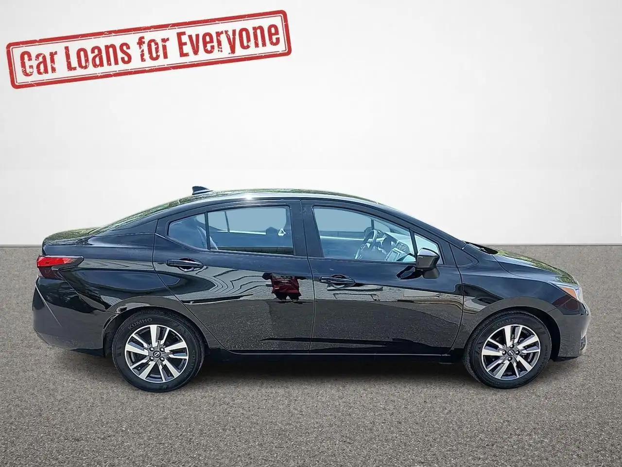 Nissan Versa снимка Nissan Versa