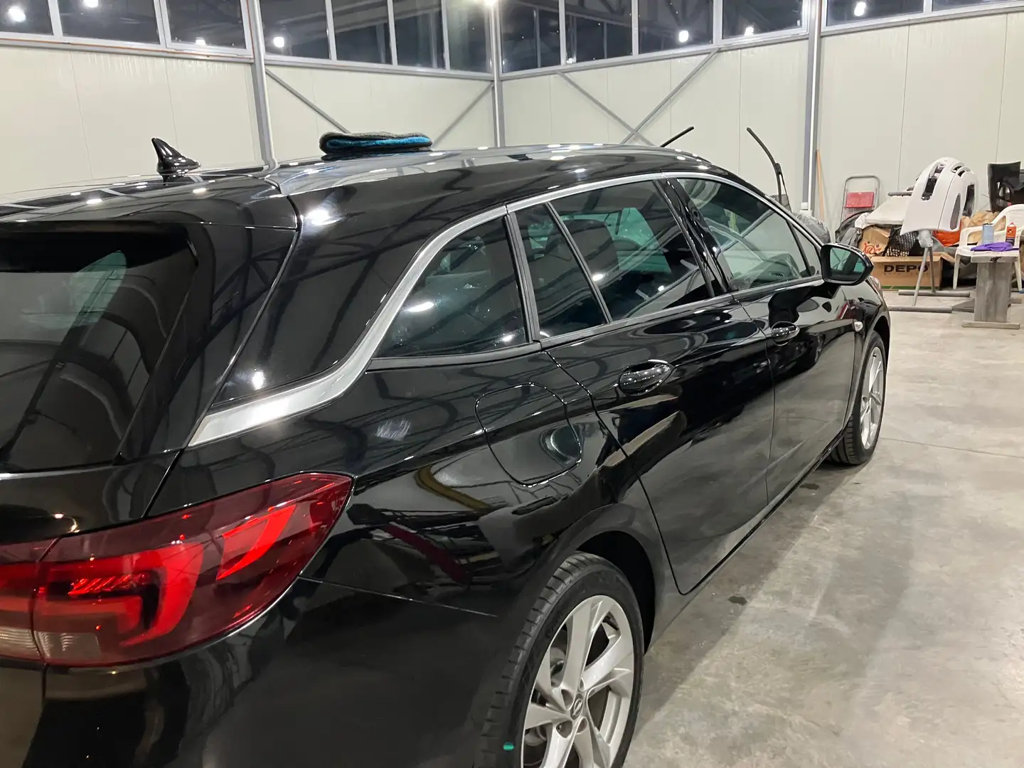 Opel Astra Astra ST 1,6 CDTI Innovation S/S Aut. Innovation Schwarz - 2