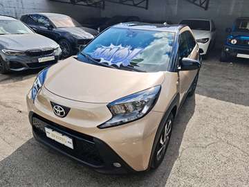 Aygo X 1.0 72cv s-cvt KM 0 (VENDITA ONLINE)