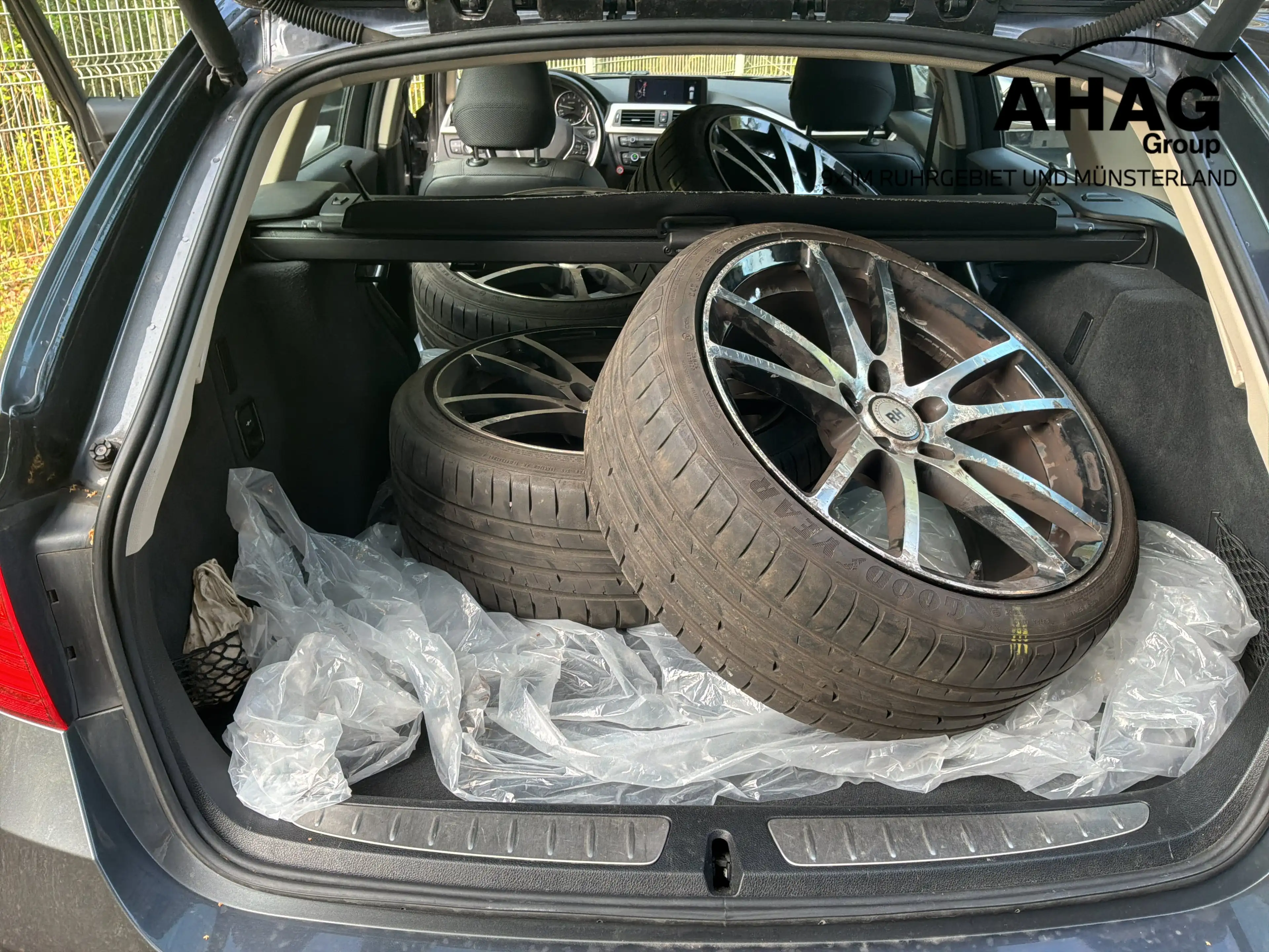 BMW 328 i Touring - Handel / Export / Gewerbe — photo 13