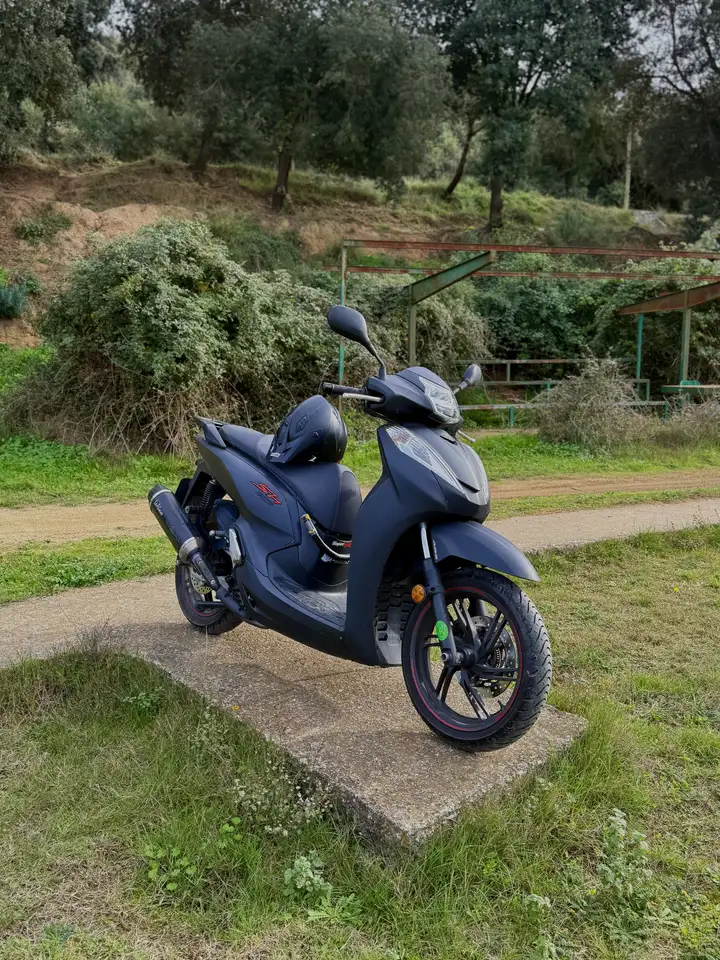 Honda SH 300