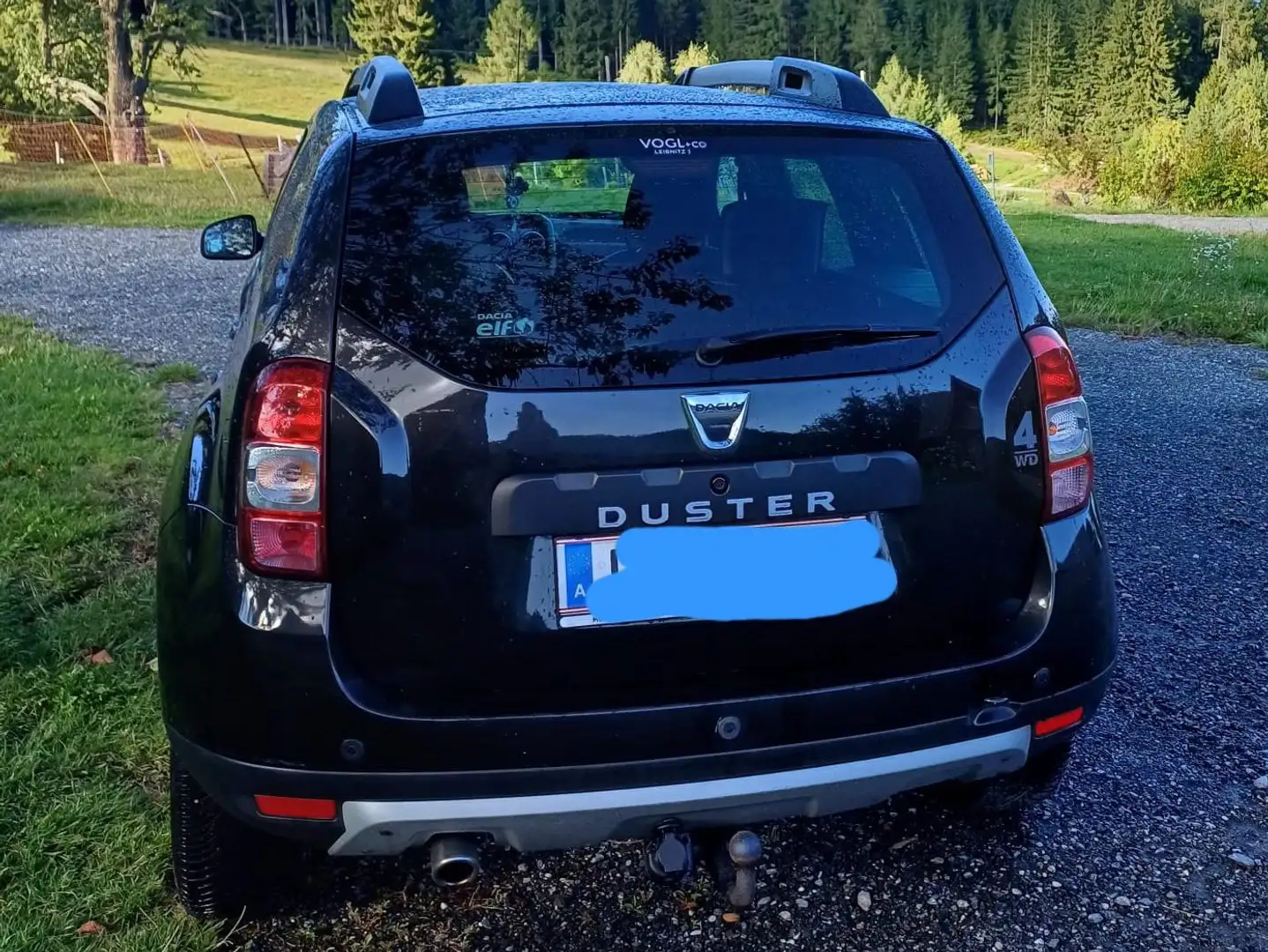 Dacia Duster Duster Celebration dCi 110 4WD Celebration Schwarz - 2